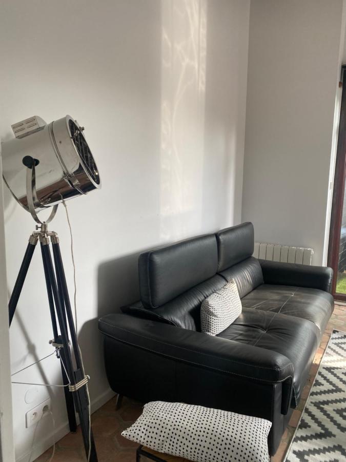 Studio Duplex Avec Spa Et Cour Privee Bonnelles Экстерьер фото